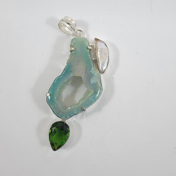 Handmade Silver Pendant with Green Druzy Agate, Pearl & Chrome Diopside - Picture 10 of 10